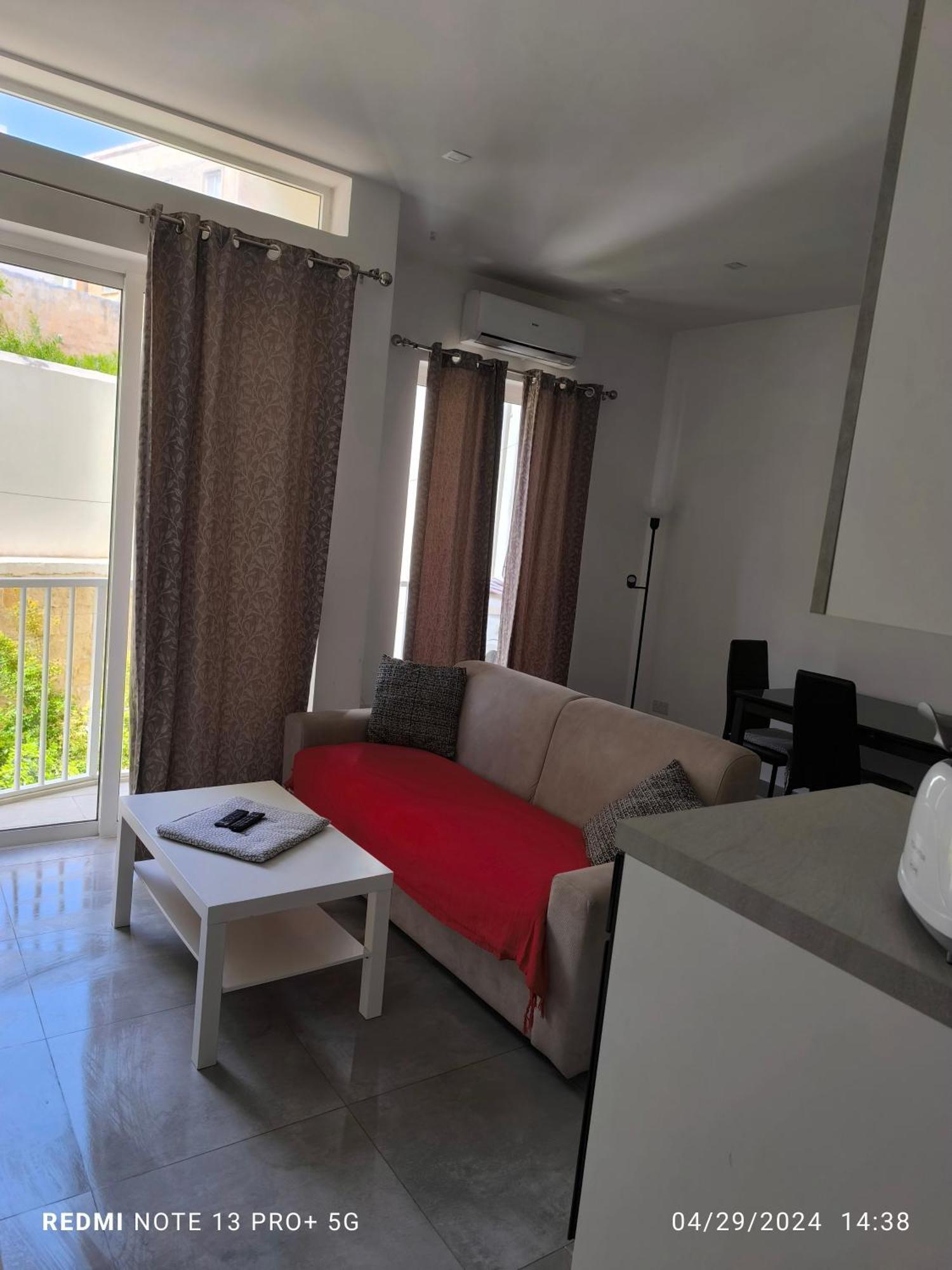 One Bedroom Tea Apartment Il-Gzira Bagian luar foto