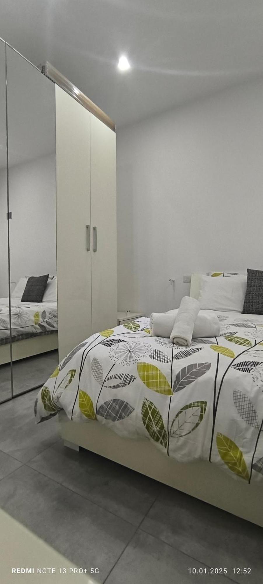 One Bedroom Tea Apartment Il-Gzira Bagian luar foto